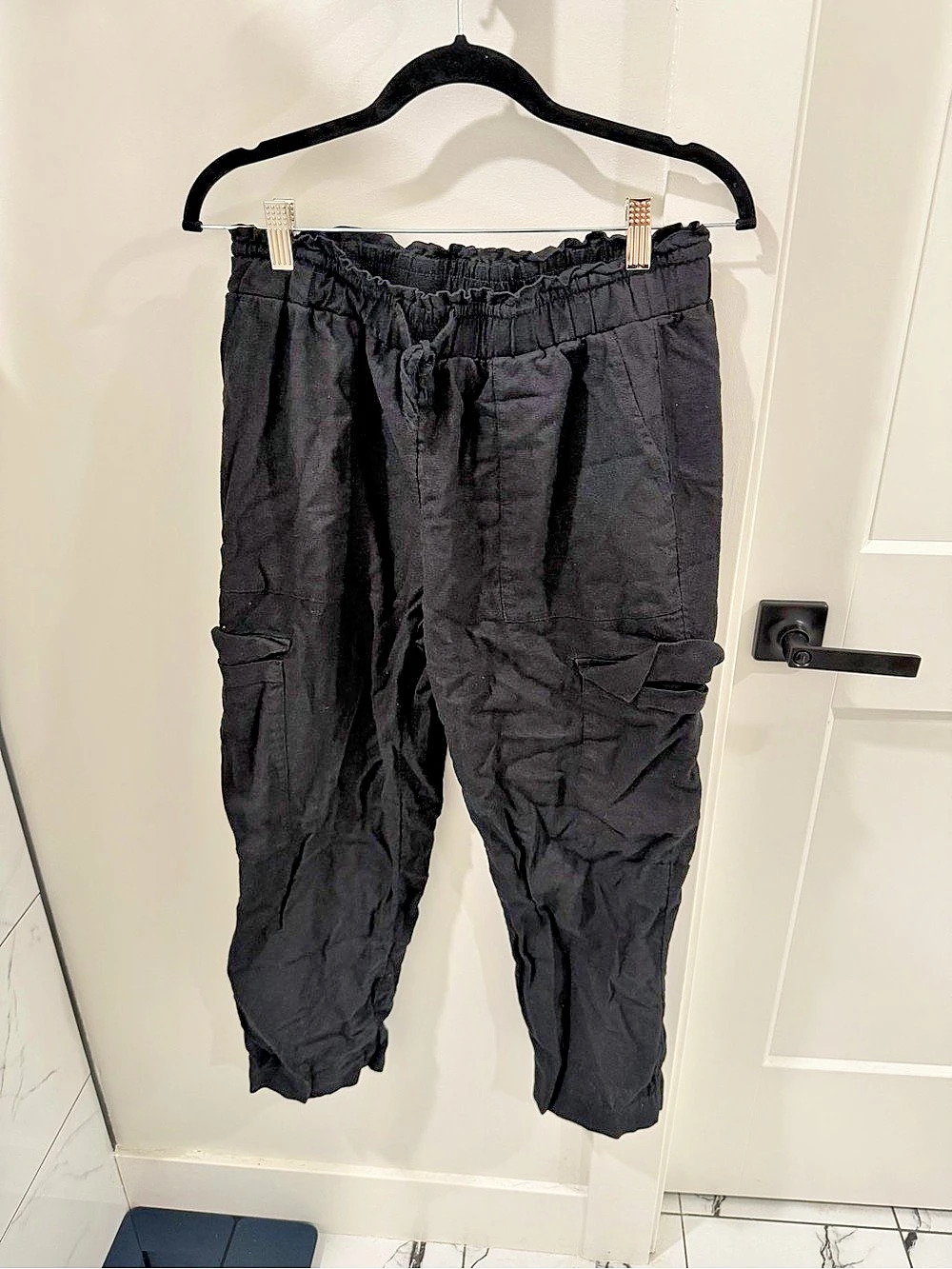 Time and Tru Black Cargo Jogger Pants